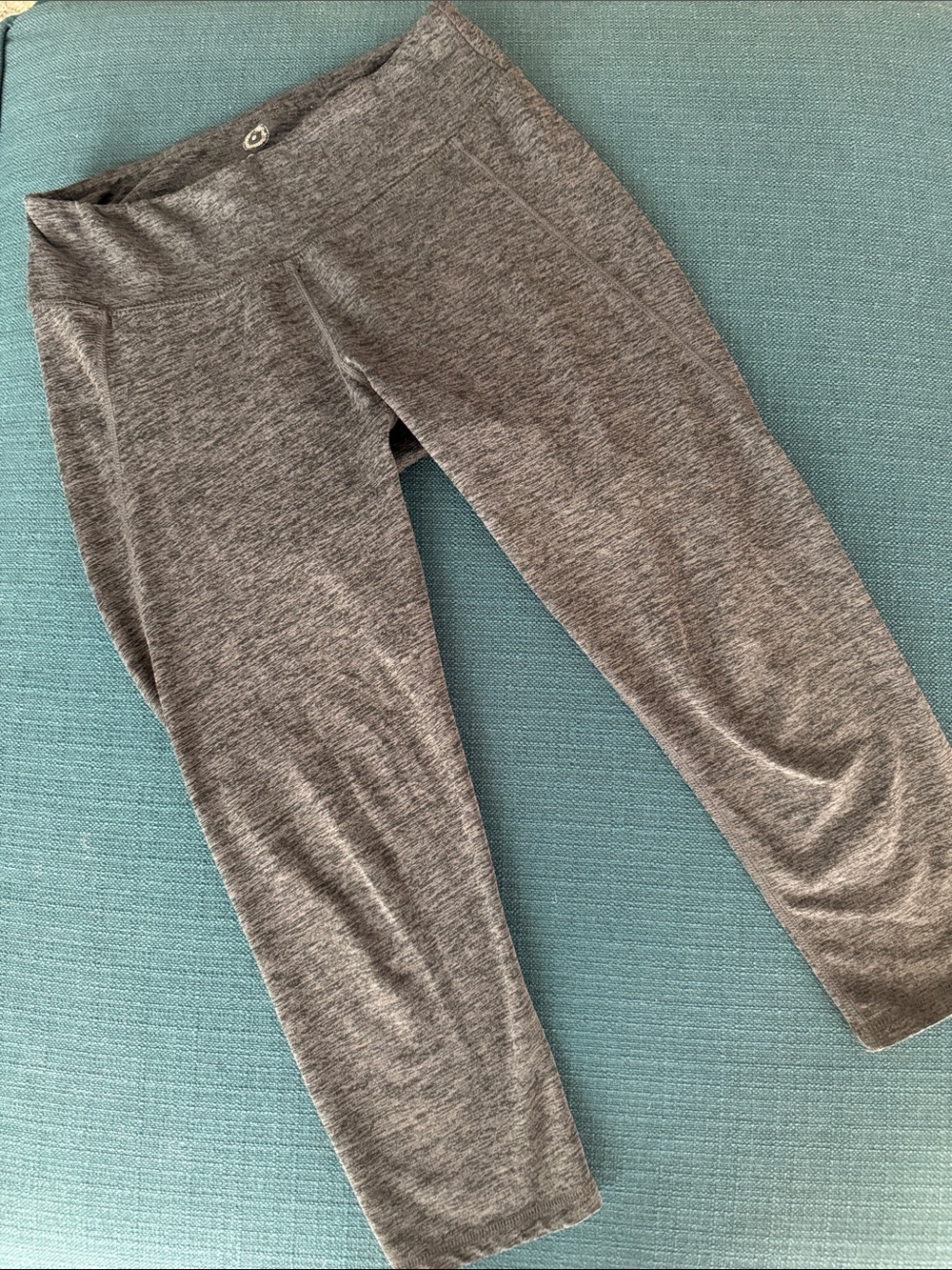 Mono B Heather Gray Capri Leggings